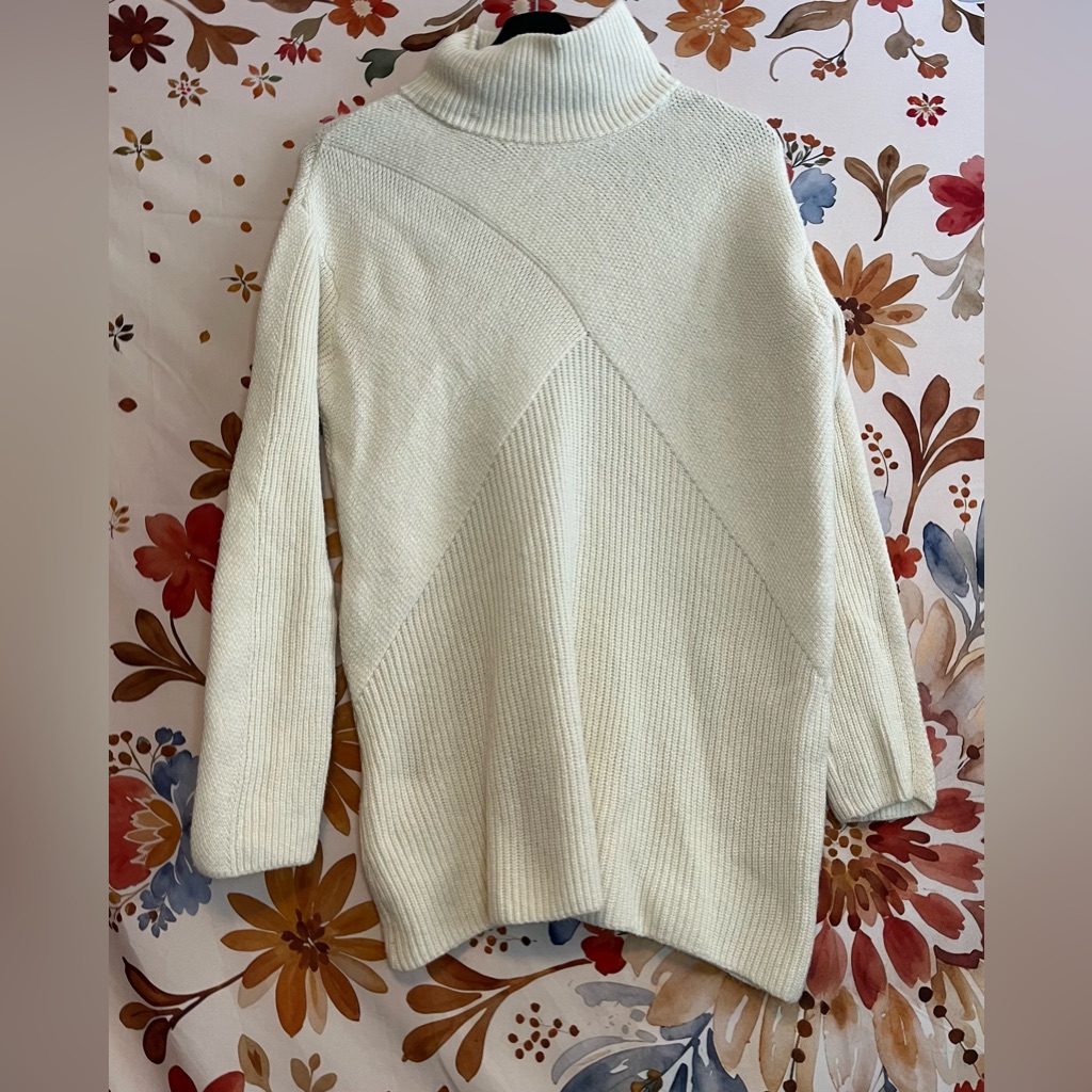 Talbots S/M Ivory Cream Preppy Chunky Knit City Turtleneck Scandi Tunic Sweater
